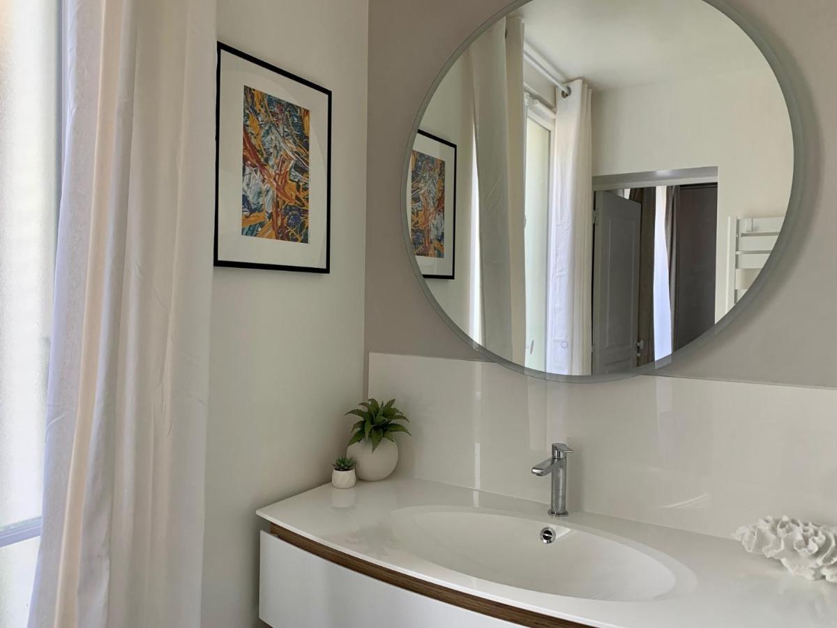 Le Ciel De Paris - Montparnasse & Jardin Du Luxembourg Bed & Breakfast Bagian luar foto