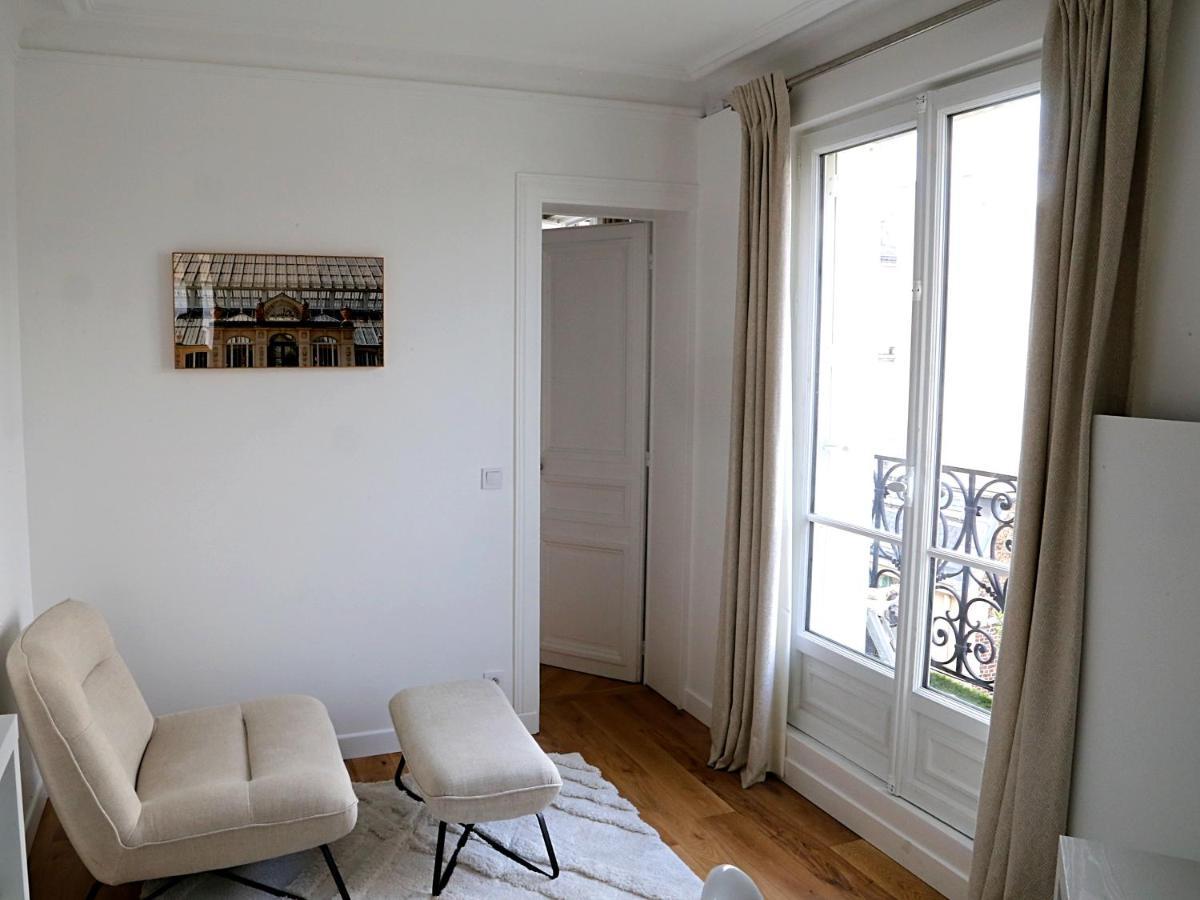 Le Ciel De Paris - Montparnasse & Jardin Du Luxembourg Bed & Breakfast Bagian luar foto
