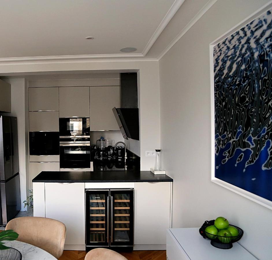Le Ciel De Paris - Montparnasse & Jardin Du Luxembourg Bed & Breakfast Bagian luar foto