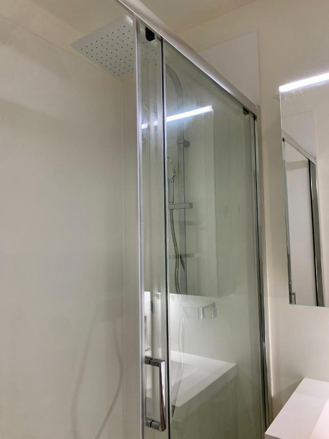 Le Ciel De Paris - Montparnasse & Jardin Du Luxembourg Bed & Breakfast Bagian luar foto